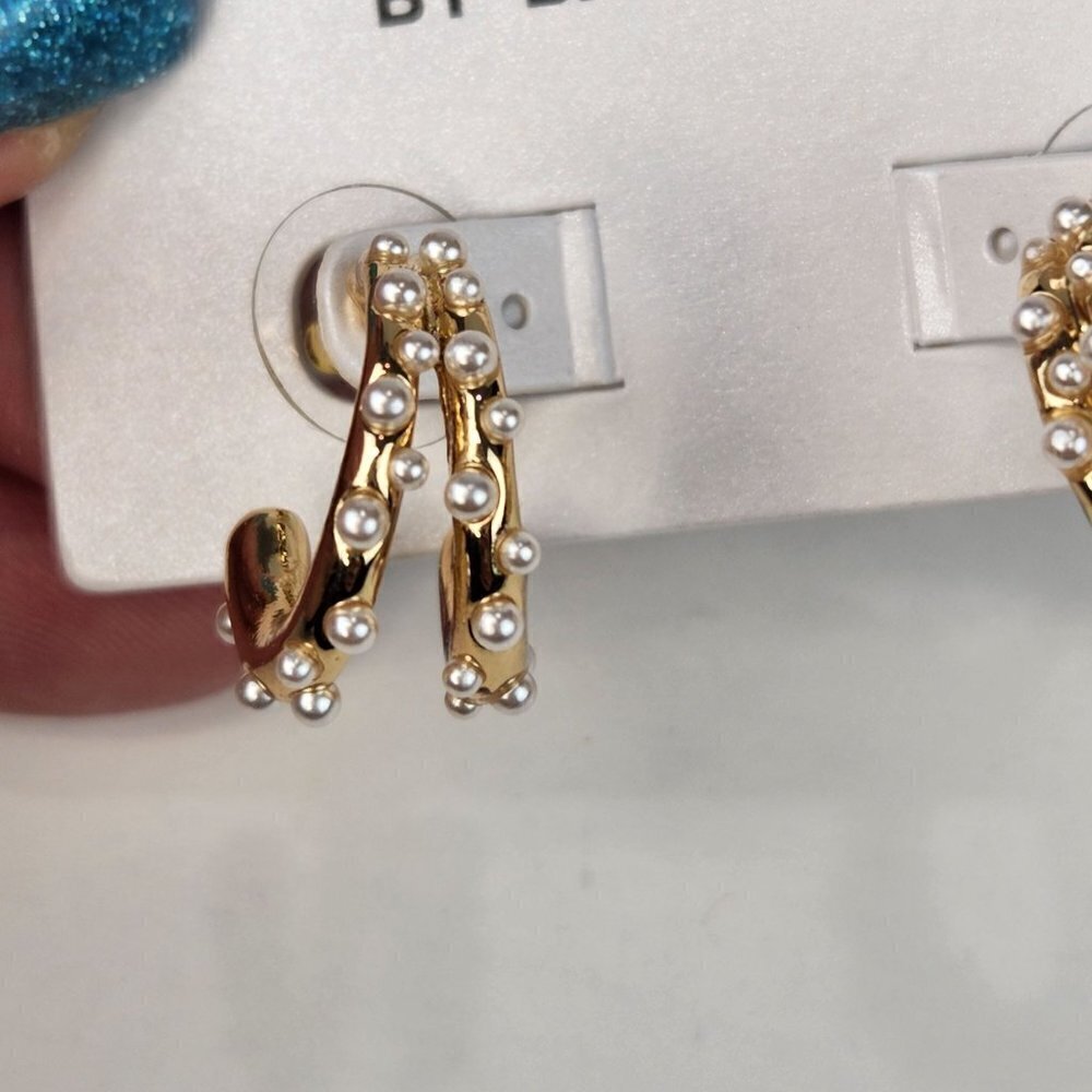 SUGARFIX by BaubleBar Safety Pin & Pearl Studded Earring Bundle of 2 Gold Tone - Picture 5 of 9